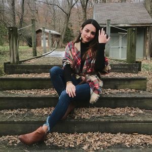 Meet your Posher, Melanie